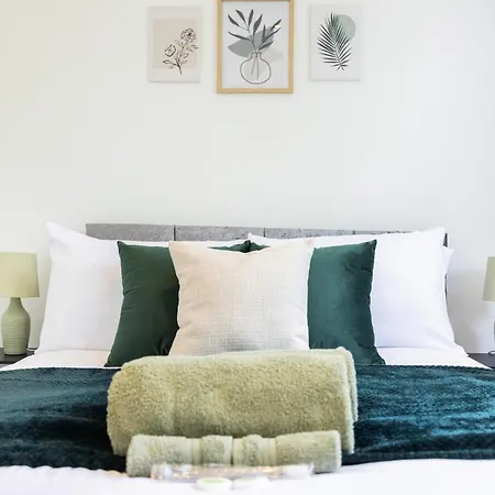 Beautiful 3-Bed Apartment In Shepherd'S Bush Лондон Экстерьер фото