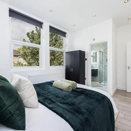 Beautiful 3-Bed Apartment In Shepherd'S Bush Лондон Экстерьер фото