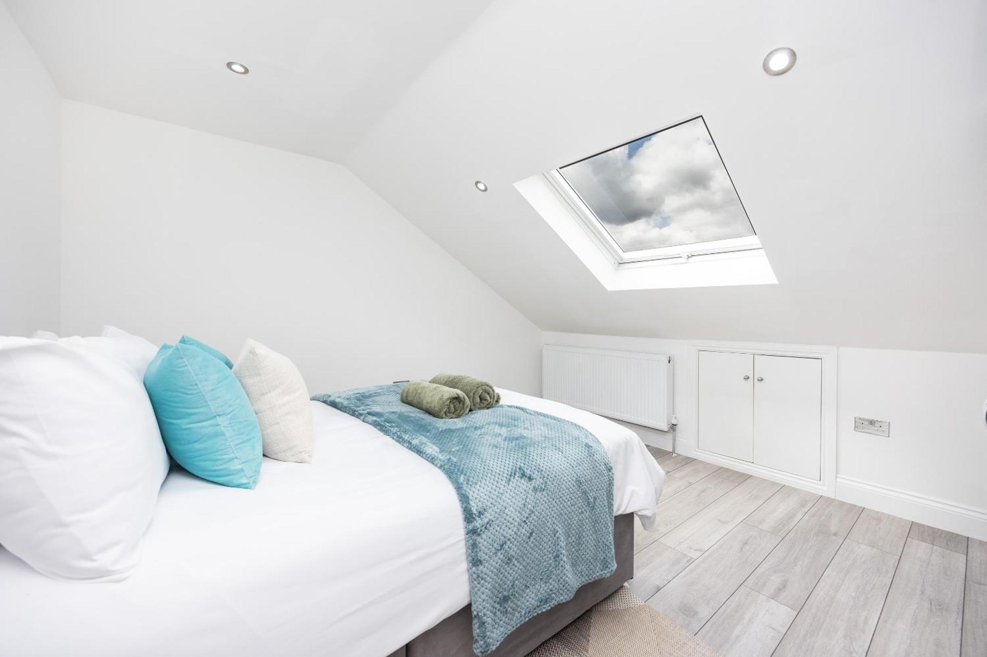 Апартаменты Beautiful 3-bed In Shepherd's Bush